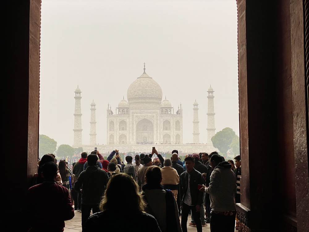 朝九時のタージマハル