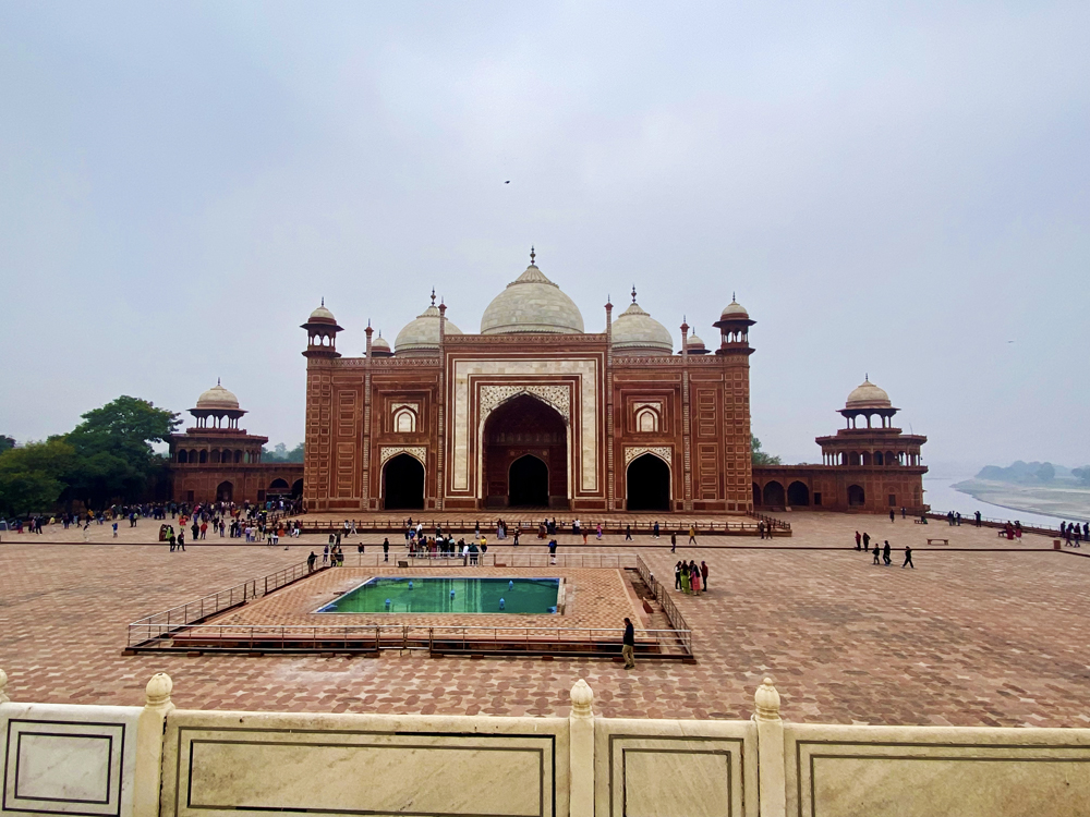 タージマハル内のモスク