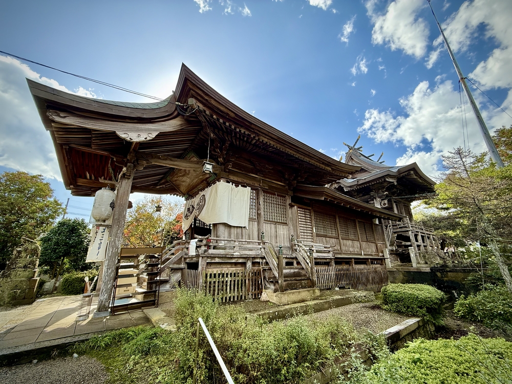 小田井縣神社の本殿