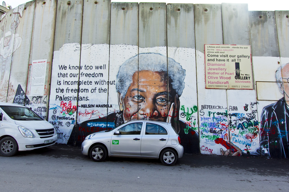 マンデラ元大統領の壁画