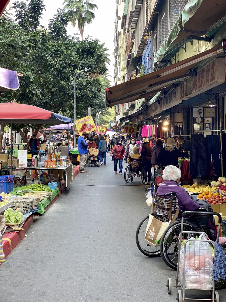 果貿社区の円形集合住宅