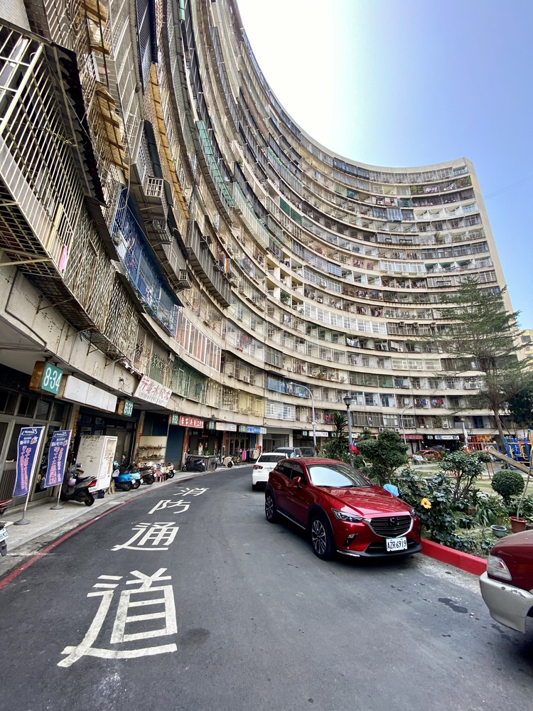 果貿社区の円形集合住宅