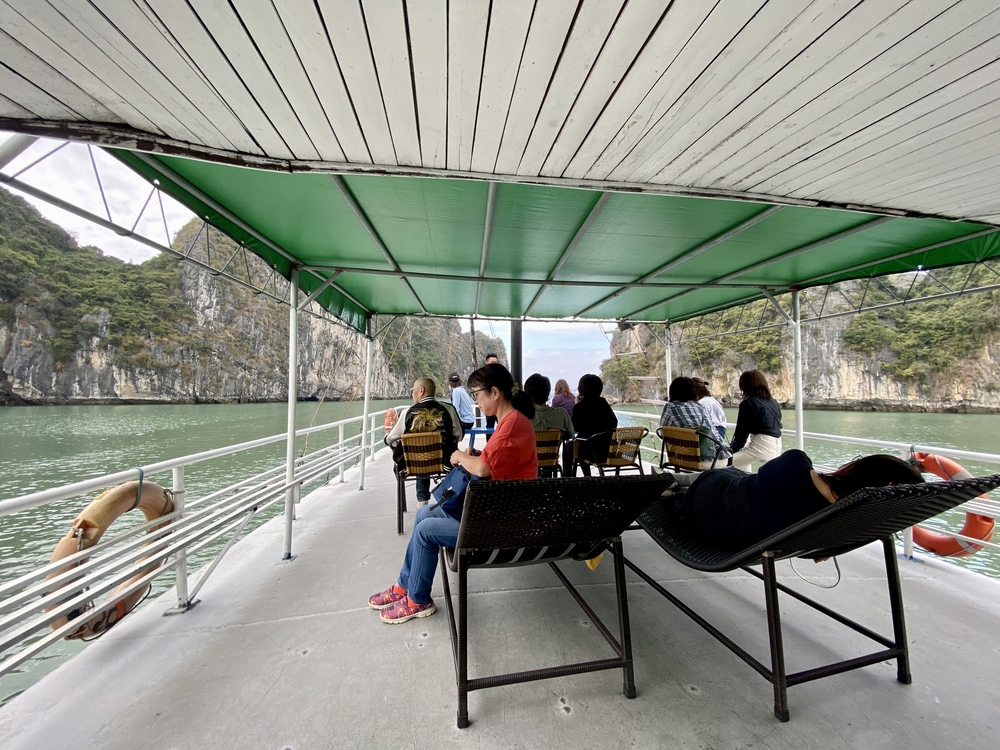世界遺産ハロン湾クルーズ船上