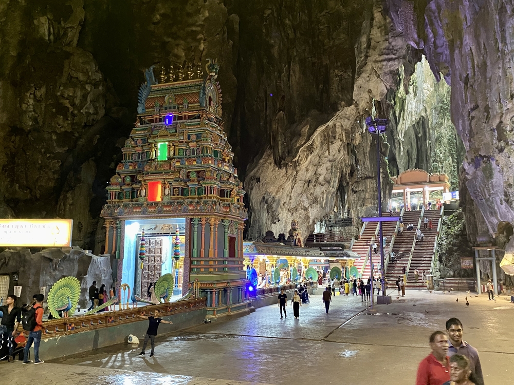 バトゥ洞窟内部の寺院