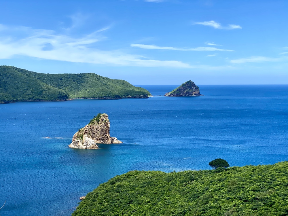 隠岐諸島中ノ島三郎岩