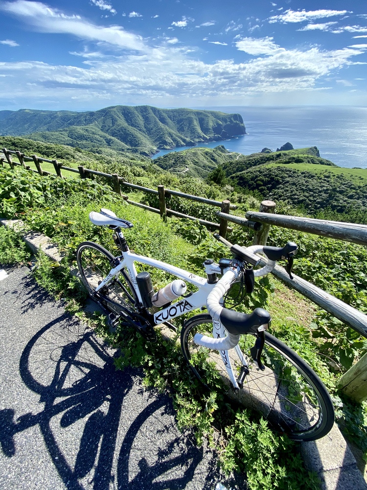 摩天崖展望台駐車場から国賀海岸