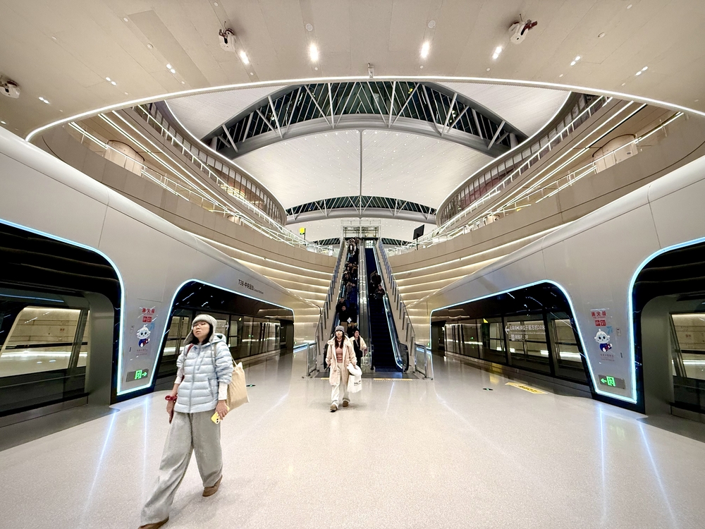 重慶江北国際空港サテライトターミナルT3Bモノレール駅