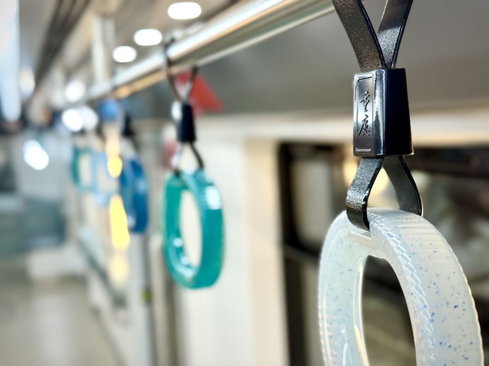 重慶江北国際空港モノレールインテリア