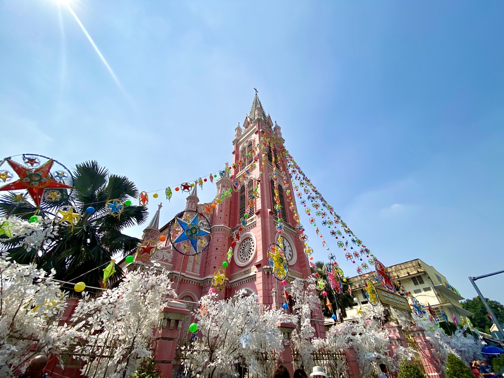 ピンク教会タンディン教会ホーチミン