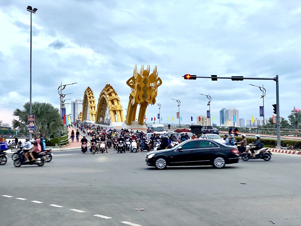 ダナン・ドラゴンブリッジ